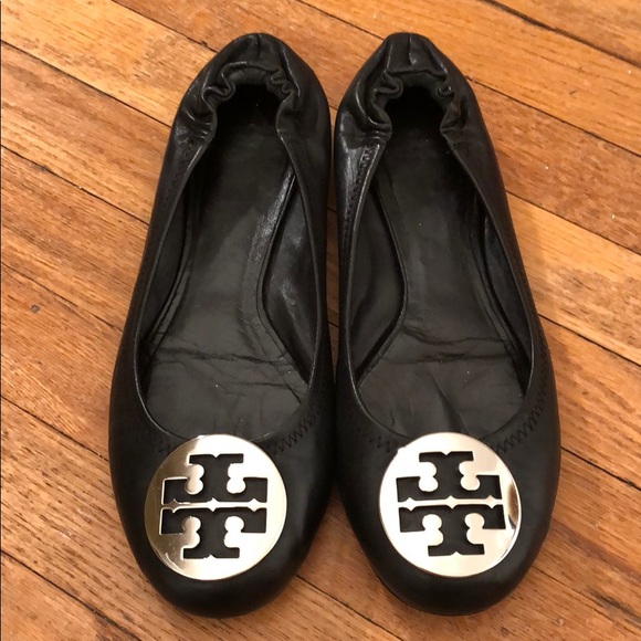 Tory Burch Shoes - 🎉Sale! Tory Burch Black Reva Flats, Silver Logo